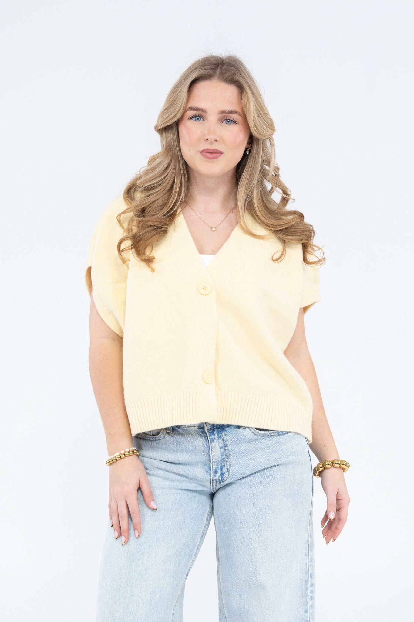 Short Sleeve Knit Cardigan